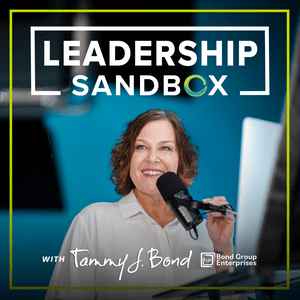 Ouça Leadership Sandbox: Strategies to Uplevel Workplace Communication, Team Collaboration, and Your Corporate Culture na aplicação