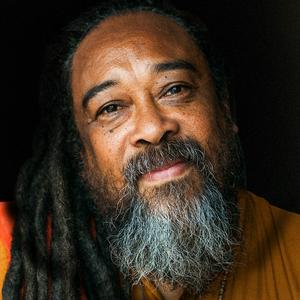 Ouça Satsang with Mooji na aplicação